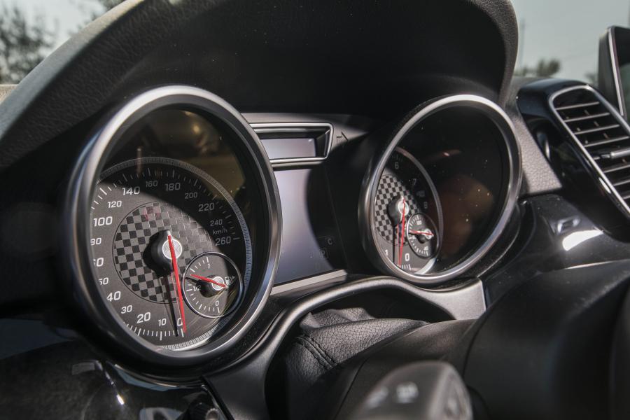  Mercedes-AMG GLE43 4Matic 2016 года  (NA) (фото 19 из 30)